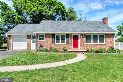 2250 S Queen Street, York, PA 17402 - Photo 1