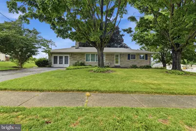 264 S 6th Street, Mount Wolf, PA 17347 - Photo 1