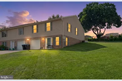 101 Shawnee Drive, Stewartstown, PA 17363 - Photo 1