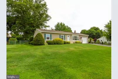 4325 Pinewood Lane, York, PA 17402 - Photo 1