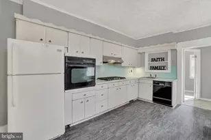 34 N Albemarle St, York, PA 17403 - Photo 6