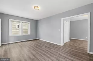 19 Cottage Pl, East Orange, NJ 07017 - Photo 8
