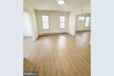 186 Isabella Ave #1ST FLOOR APT, Irvington, NJ 07111 - Photo 2