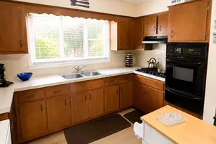 52 Valley St, Newark, NJ 07106 - Photo 8