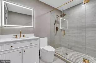 200 Paterson Plank Rd, Union City, NJ 07087 - Photo 24