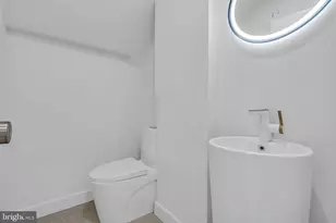 200 Paterson Plank Rd, Union City, NJ 07087 - Photo 38