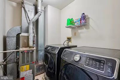 21 Cottonwood St #21, Jersey City, NJ 07305 - Photo 12