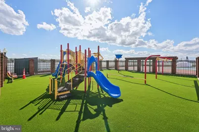 21 Cottonwood St #21, Jersey City, NJ 07305 - Photo 16