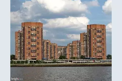 2138 Harmon Cove Tower #2138, Secaucus, NJ 07094 - Photo 2