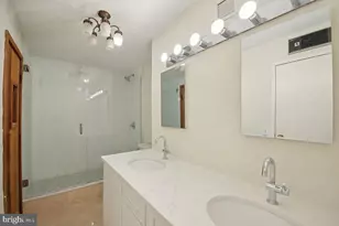 2138 Harmon Cove Tower, Secaucus, NJ 07094 - Photo 18
