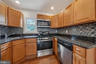 225 Terrace Ave, Jersey City, NJ 07307 - Photo 4