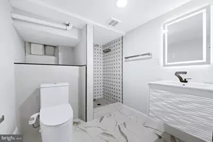865 Summit Ave, Jersey City, NJ 07307 - Photo 22