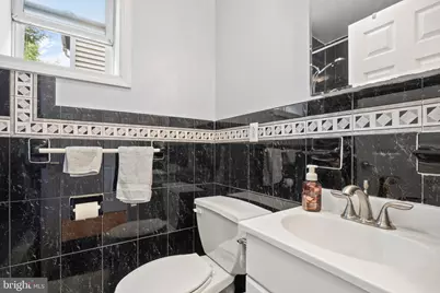 207 Ogden #2R, Jersey City, NJ 07307 - Photo 12