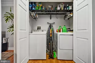 207 Ogden, Jersey City, NJ 07307 - Photo 16
