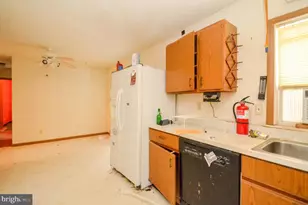 201 Hancock St, Lambertville, NJ 08530 - Photo 12