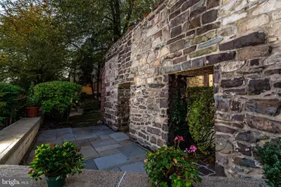 27 Lambert La, Lambertville, NJ 08530 - Photo 8