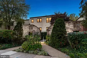 27 Lambert Ln, Lambertville, NJ 08530 - Photo 2