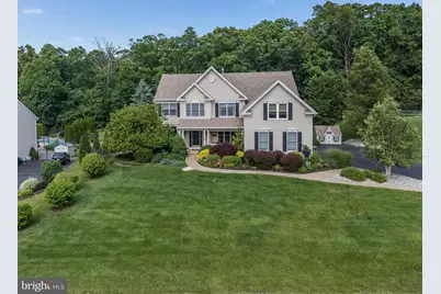 10 Pheasant Drive, Ringoes, NJ 08551 - Photo 2