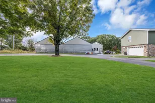 70 Mackenzie Rd, Hampton, NJ 08827 - Photo 4