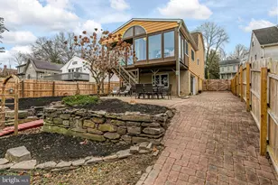 10 Lincoln Ave, Lambertville, NJ 08530 - Photo 32