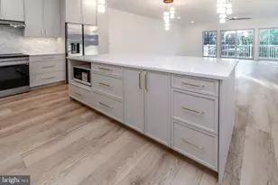 17 Wilson St, Lambertville, NJ 08530 - Photo 14