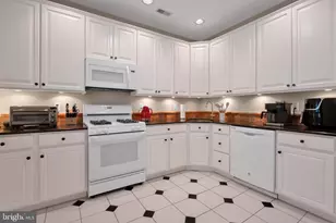 25 Rock Creek Woods Dr, Lambertville, NJ 08530 - Photo 14