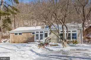 9 Old River Rd, Lambertville, NJ 08530 - Photo 2