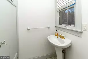 34 Buttonwood St, Lambertville, NJ 08530 - Photo 24