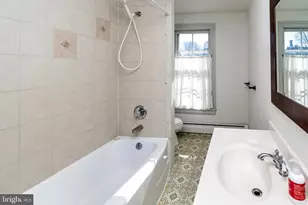 34 Buttonwood St, Lambertville, NJ 08530 - Photo 32