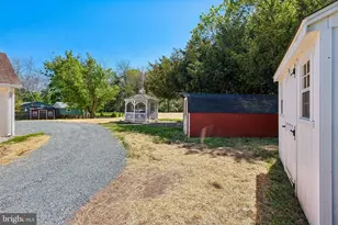 107 Readington Rd, Whitehouse Station, NJ 08889 - Photo 4