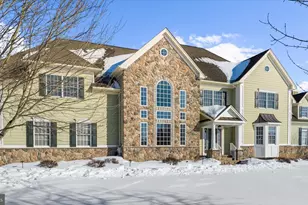 4 Steinbeck Ct, Milford, NJ 08848 - Photo 2