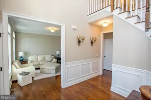 4 Ashton Ct, Flemington, NJ 08822 - Photo 8