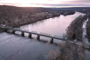 13 Bridge St, Stockton, NJ 08559 - Photo 2