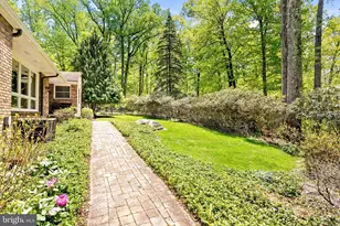 98 Snydertown Rd, Hopewell, NJ 08525 - Photo 2