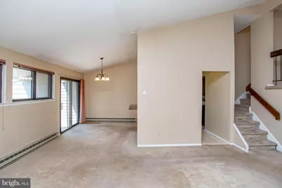 52 Hillside Court, Clinton, NJ 08809 - Photo 4