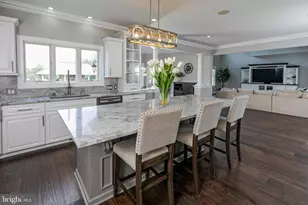 8 Kren Dr, Ringoes, NJ 08551 - Photo 16