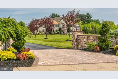 8 Kren Drive, Ringoes, NJ 08551 - Photo 2