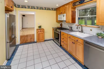19 Floral Road, Flemington, NJ 08822 - Photo 8
