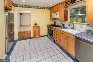 19 Floral Rd, Flemington, NJ 08822 - Photo 8