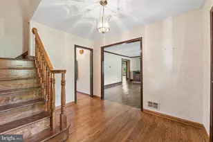 7 Horseshoe Rd, Whitehouse Station, NJ 08889 - Photo 8