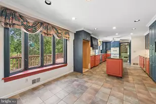 7 Horseshoe Rd, Whitehouse Station, NJ 08889 - Photo 16