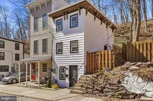 164 York St, Lambertville, NJ 08530 - Photo 18