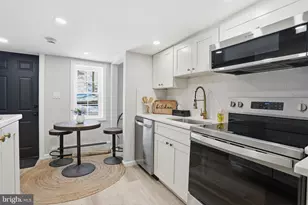 164 York St, Lambertville, NJ 08530 - Photo 4