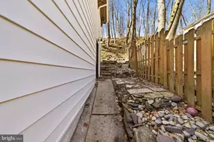 164 York St, Lambertville, NJ 08530 - Photo 20
