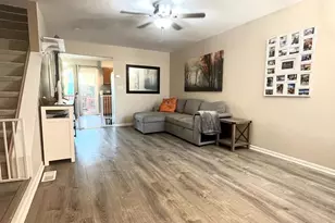 277 Spruce Ct, Flemington, NJ 08822 - Photo 4