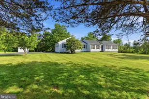 7 Smith Branch Rd, Whitehouse Station, NJ 08889 - Photo 2