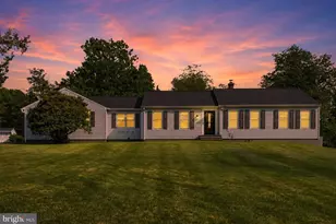 7 Smith Branch Rd, Whitehouse Station, NJ 08889 - Photo 1