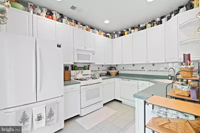 18 Kentworth Court, Flemington, NJ 08822 - Photo 4
