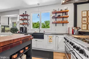 18 Steeple View Ct, Lambertville, NJ 08530 - Photo 4