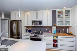 55 Elm St, Lambertville, NJ 08530 - Photo 14